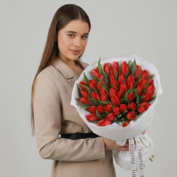 51 krasnyj tyulpan 5-5